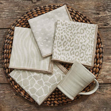 Load image into Gallery viewer, Animal Prints Printed Dish Cloths - Set Of 4
